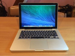 Laptop cũ Apple Macbook Pro MC700