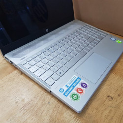 Laptop HP Pavilion 15-cs0101TX 4SQ47PA_5