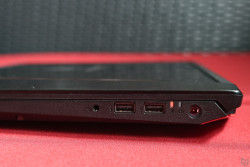Laptop Acer Predator Helios 300 PH315-51-7533 NH.Q3FSV.002_2
